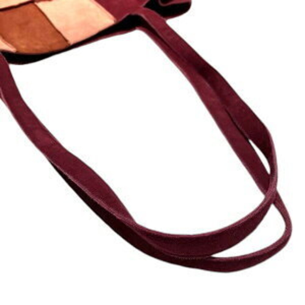 Chanel patchwork tote bag on shoulder - Picture 8 of 9